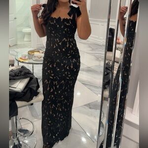 House of CB- Tiff Velvet Lace Body-Con Gown medium